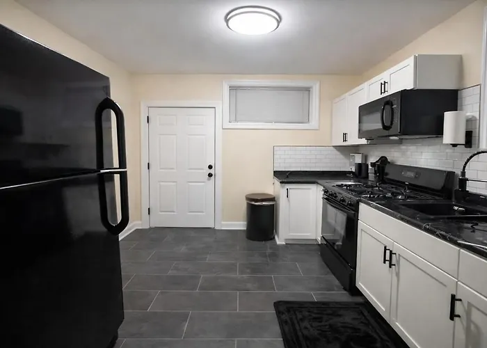 The Reset Space A Minimalist 1br Oasis Апартаменты *